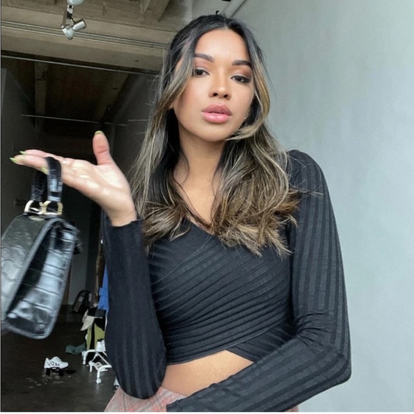 Princess Polly Abigal Top in Black Size 4 - Picture 11 of 14